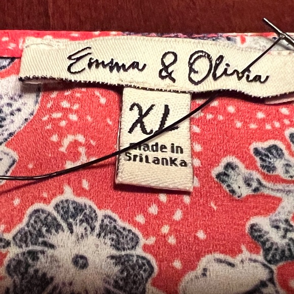 Emma Olivia Bohemian Bellsleeve Blouse- Size XL - Picture 6 of 7